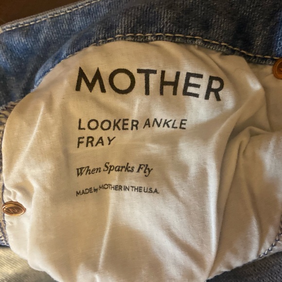 Mother Looker Ankle Jeans in When Sparks Fly, Size 26 - Picture 7 of 7